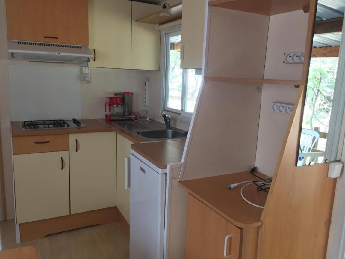 Les Chalets En Cevennes Saint-Christol-les-Ales ภายนอก รูปภาพ