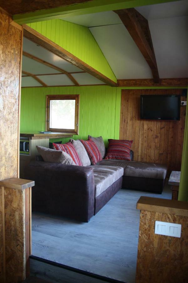 Les Chalets En Cevennes Saint-Christol-les-Ales ภายนอก รูปภาพ